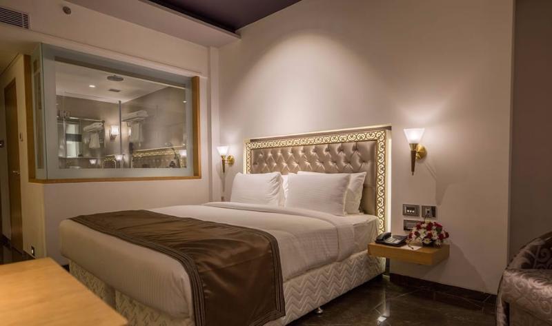 Hotel Peninsula Redpine Bombay Esterno foto
