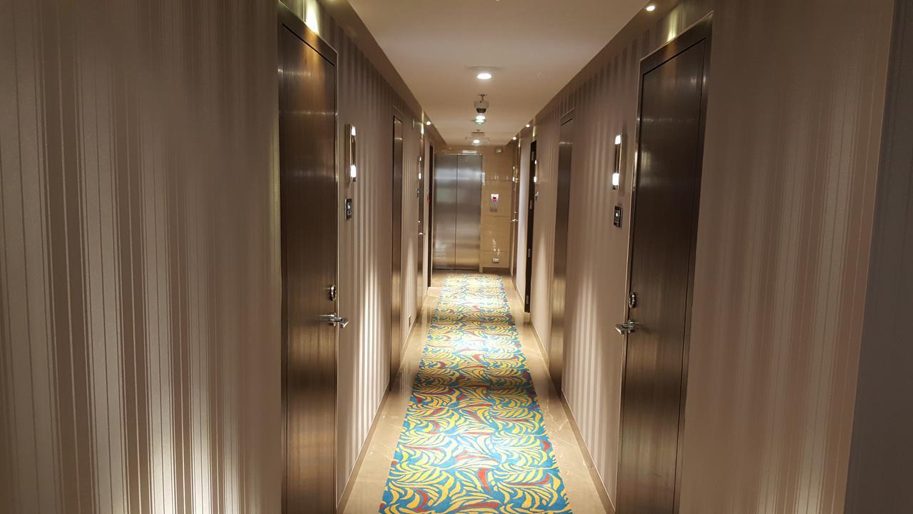 Hotel Peninsula Redpine Bombay Esterno foto