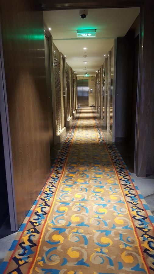 Hotel Peninsula Redpine Bombay Esterno foto