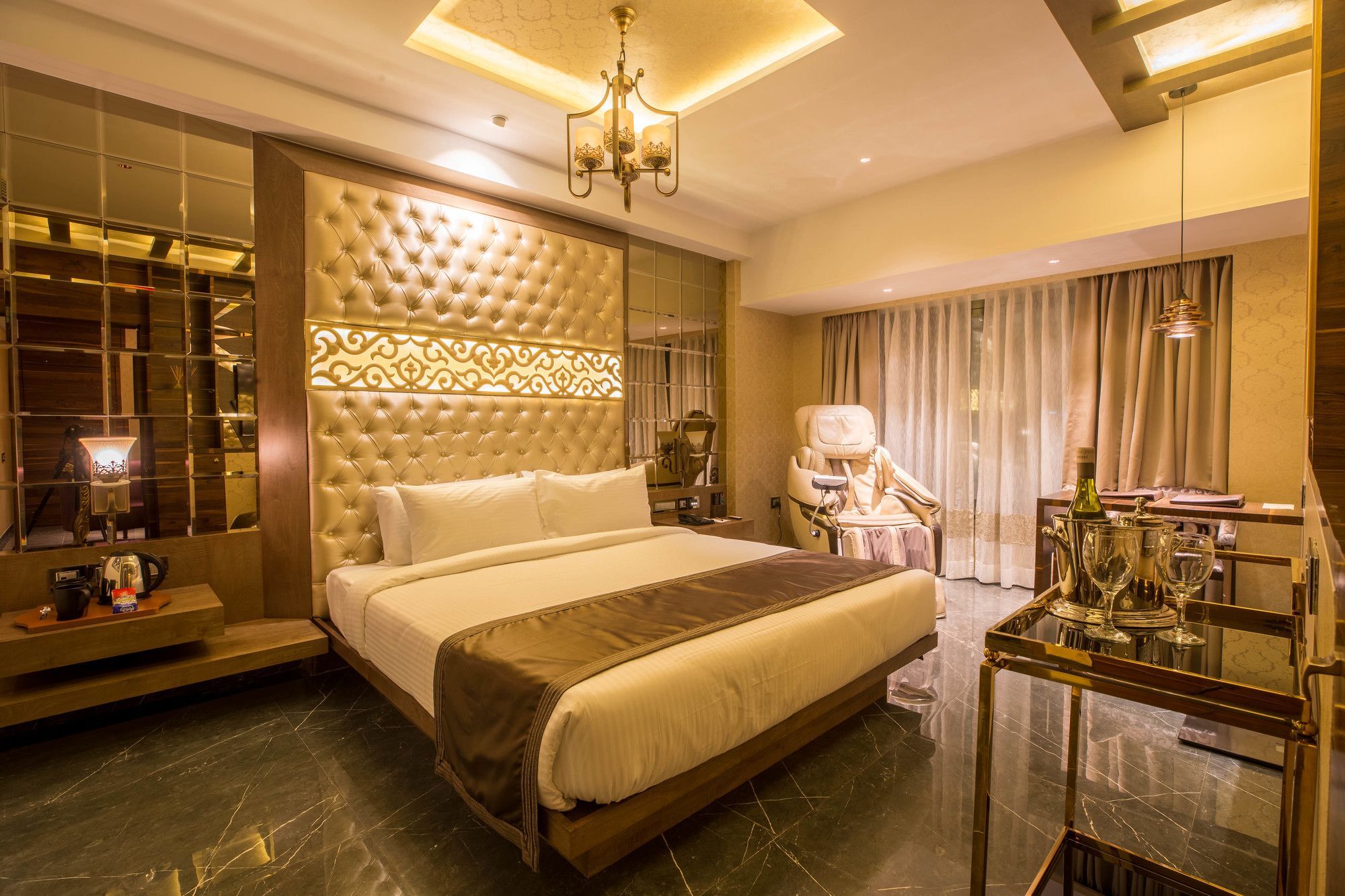Hotel Peninsula Redpine Bombay Esterno foto